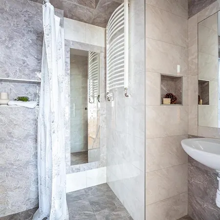 Prestige Krupowki 36/9 Apartman *