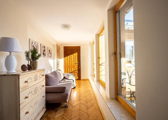 Prestige Krupowki 36/9 아파트